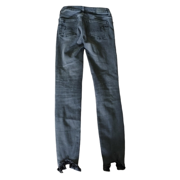 American Eagle AE Black Denim Raw Hem Distressed Next Level Stretch Jeans Size 0 - Picture 2 of 5